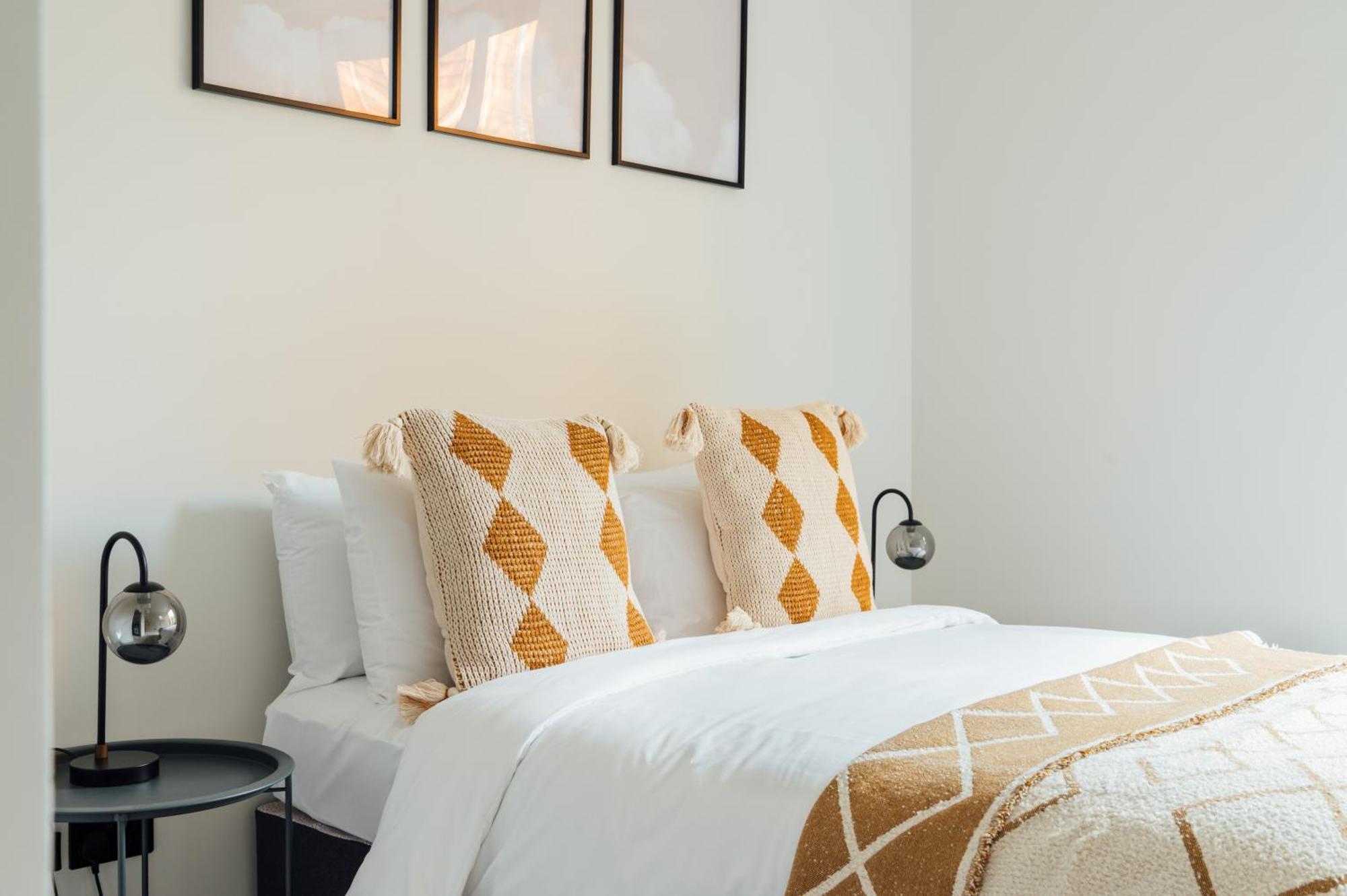 Modern & Bright Luxury London Apartment In Honor Oak Екстериор снимка